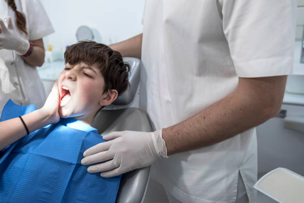 Best Emergency Dental Care for Broken or Chipped Teeth in Vaiden, MS
